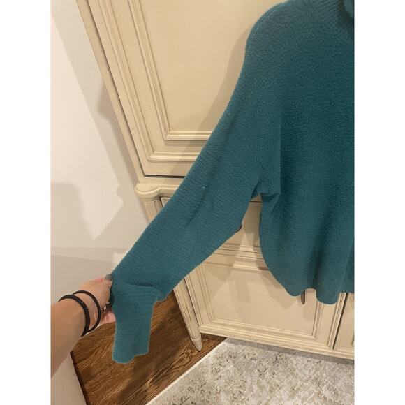 Aritzia Wilfred Free Forest Green Nylon Turtleneck Oversize Sweater. So Soft. XS - Picture 3 of 5